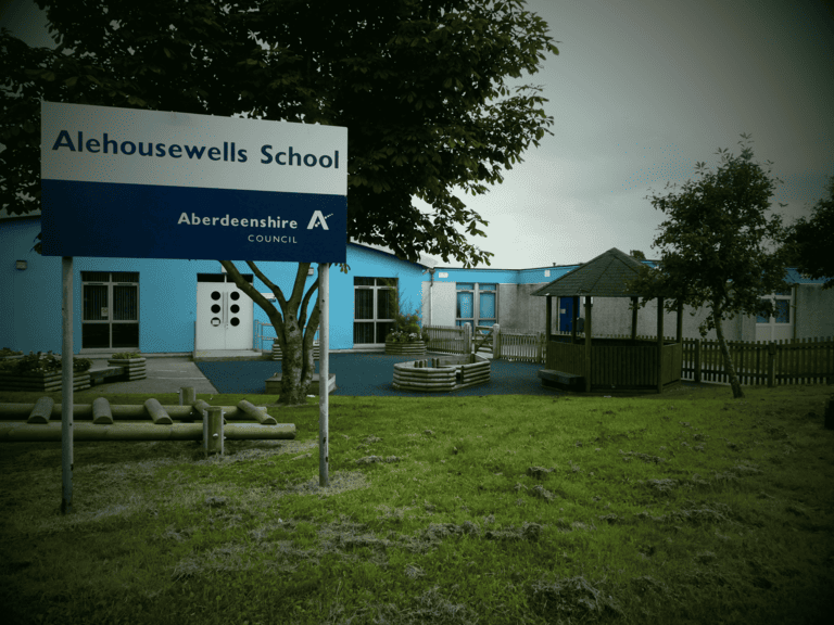 Alehousewells school external photo